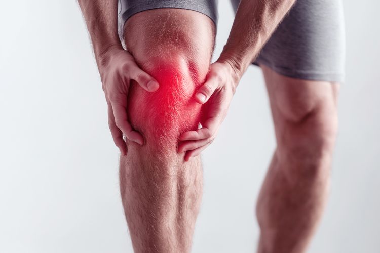 Chiropractic care for knee and hip pain in Jupiter, FL