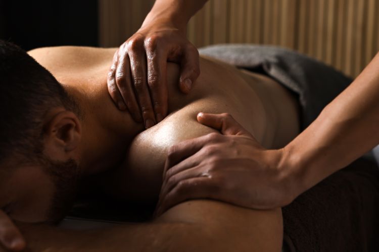 Massage therapy at Back to Health Rehab & Wellness in Jupiter, FL